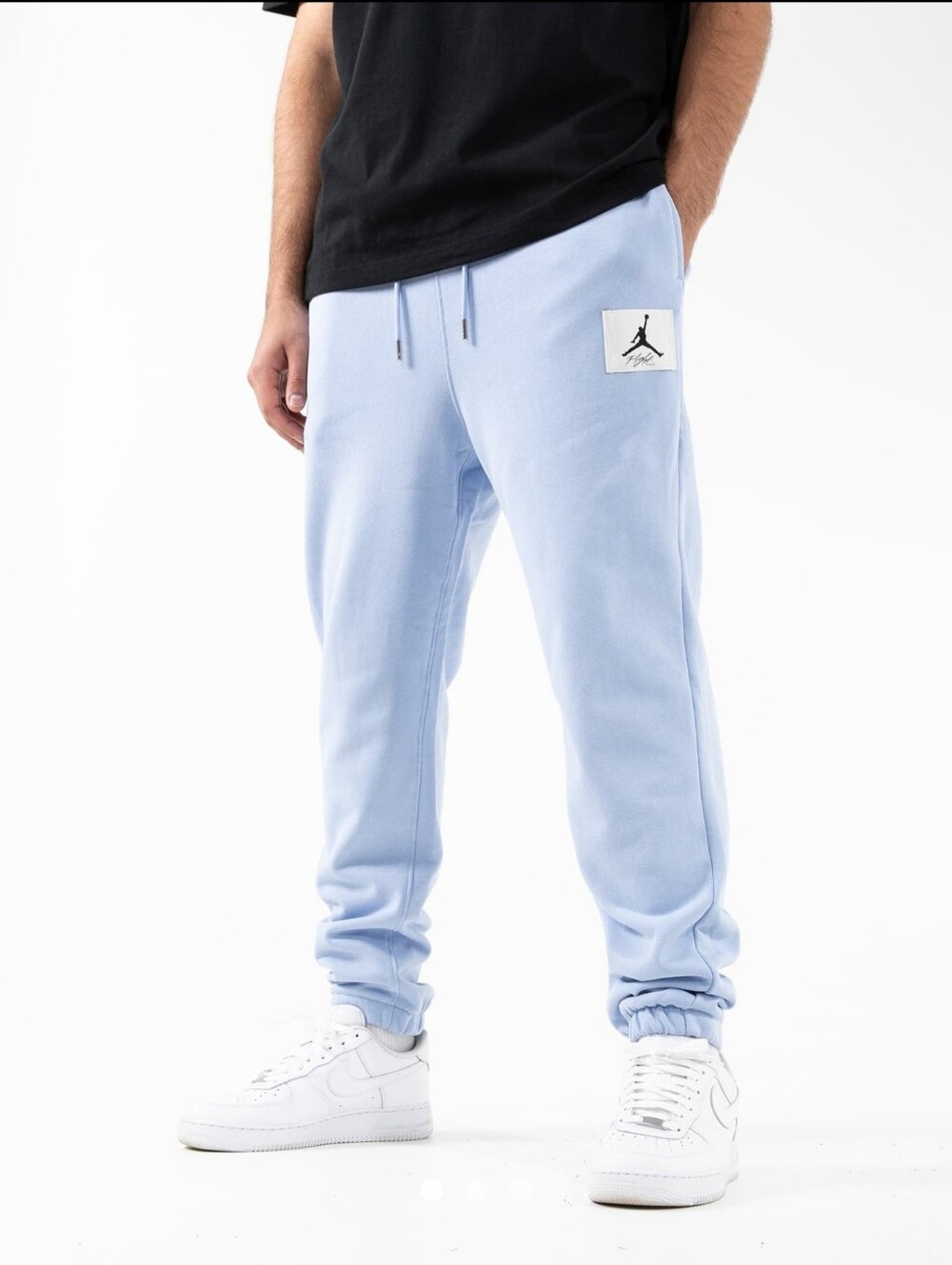 NWT Jordan Essentials Statement Fleece Pants Men’s Medium Light Blue